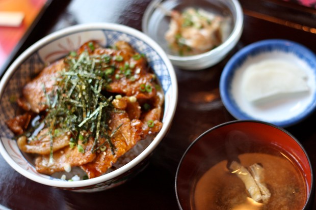 Pieniä ruokia Shinakitazawassa